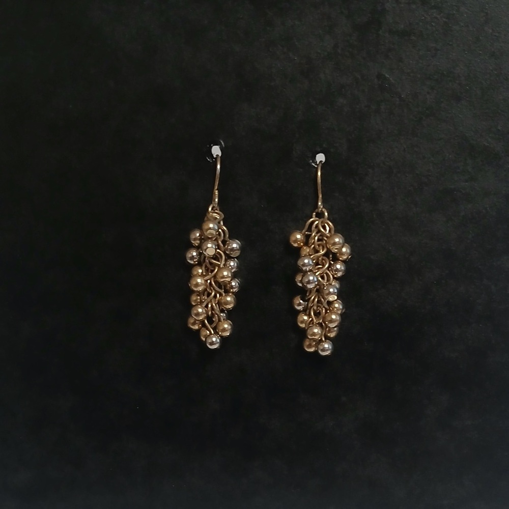 Elegant Gold Cluster Earrings